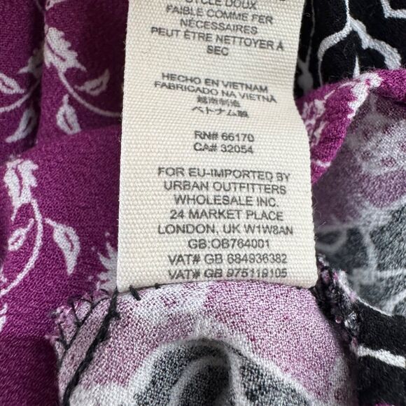 Free People Top Womens XS Black Dream Darlin Deep V-Neck Babydoll Boho Flowy - Picture 14 of 14